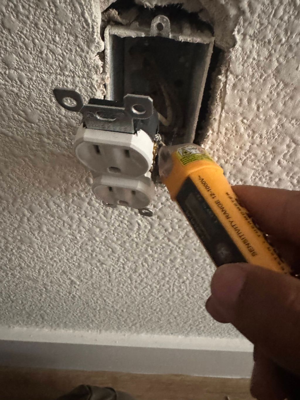 outlet repair 