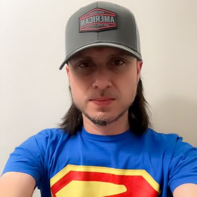 Avatar for Víctor Handyman and Painter