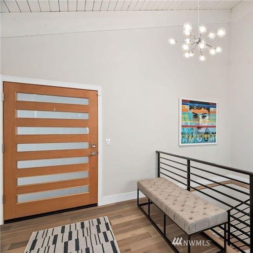 In the light construction MGMT