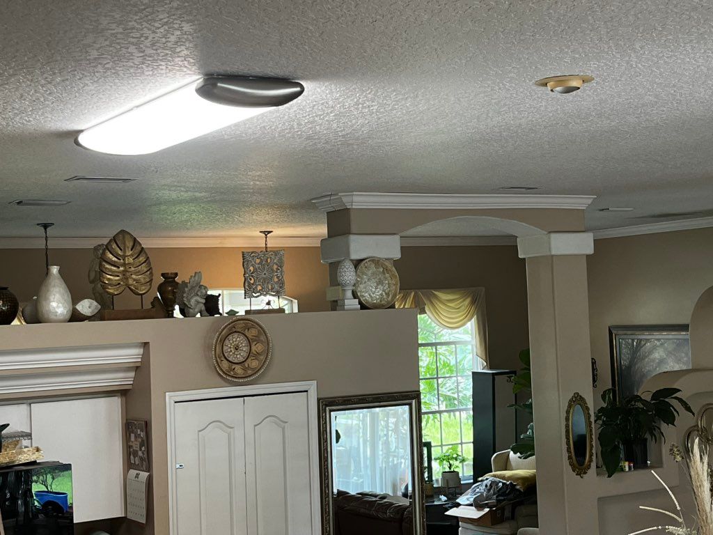 Crown molding on soft corners