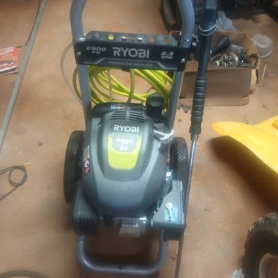 Avatar for KD's pressure washing