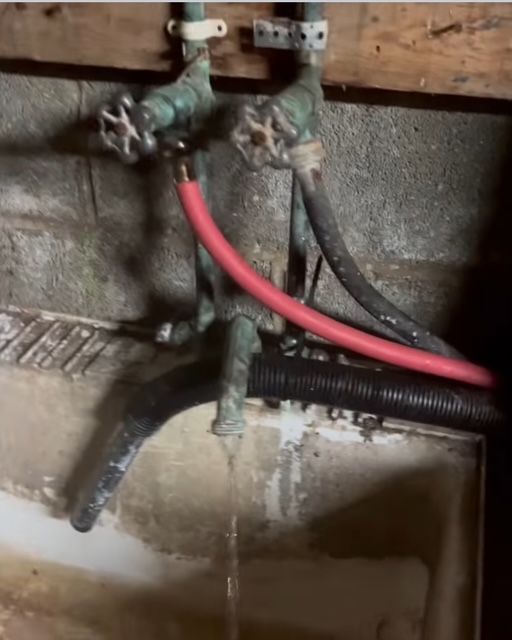Laundry sink pipe repair