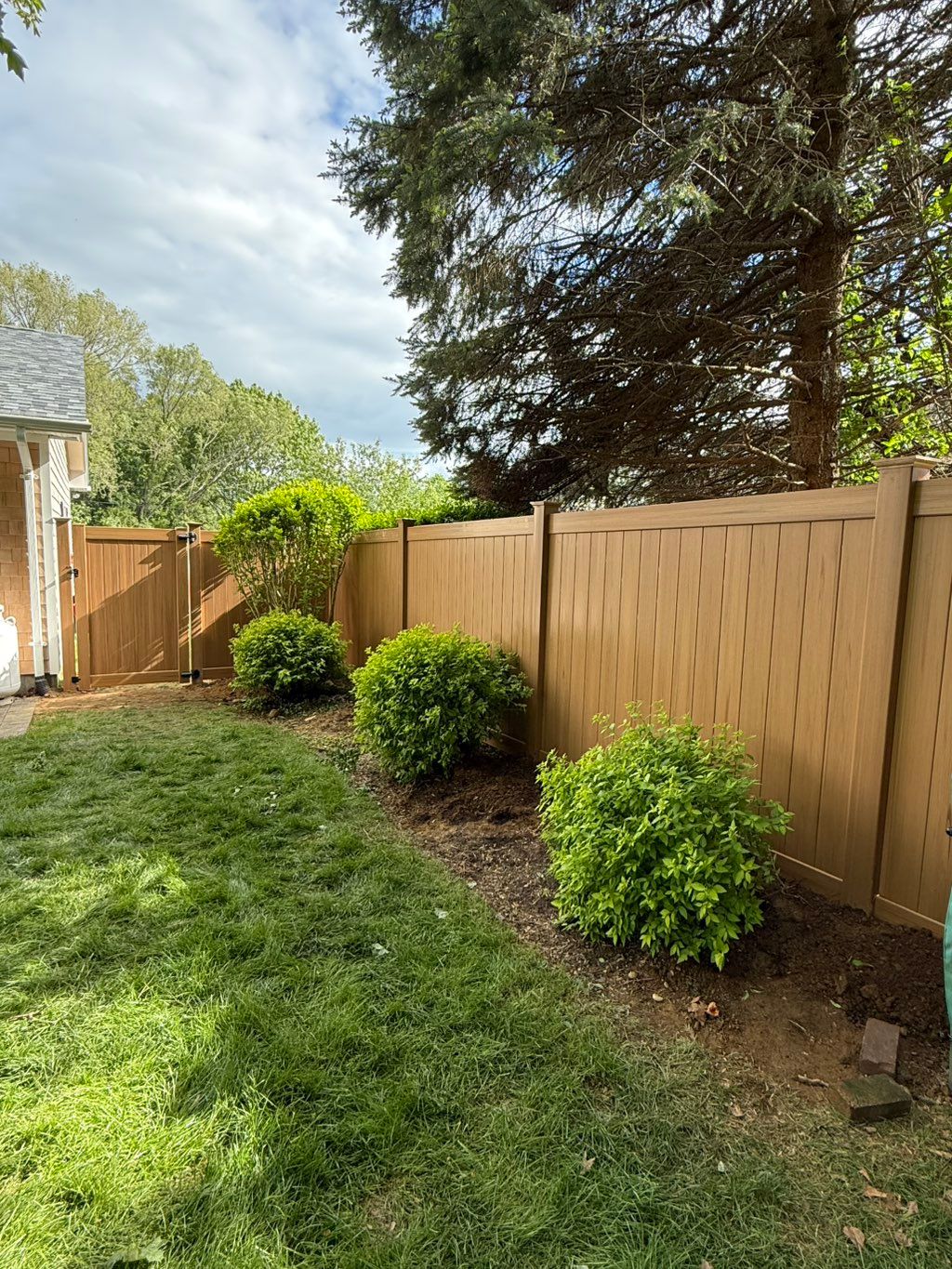 Beautiful Wood Grain PVC Install in Cutchogue, NY