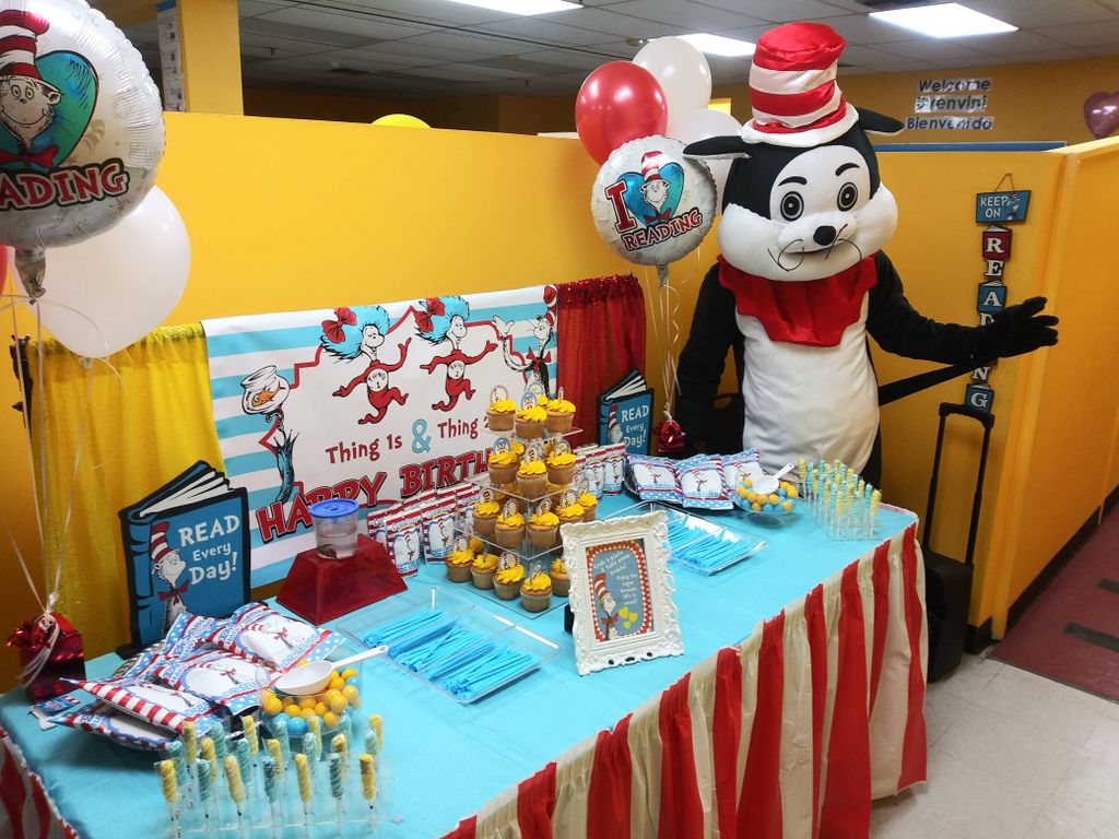 Dr. Seuss Themed Treat TableTab