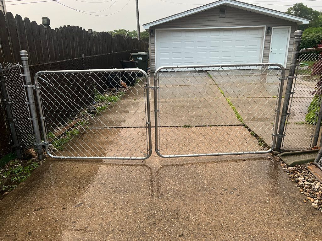 Chain Link Double Gate 