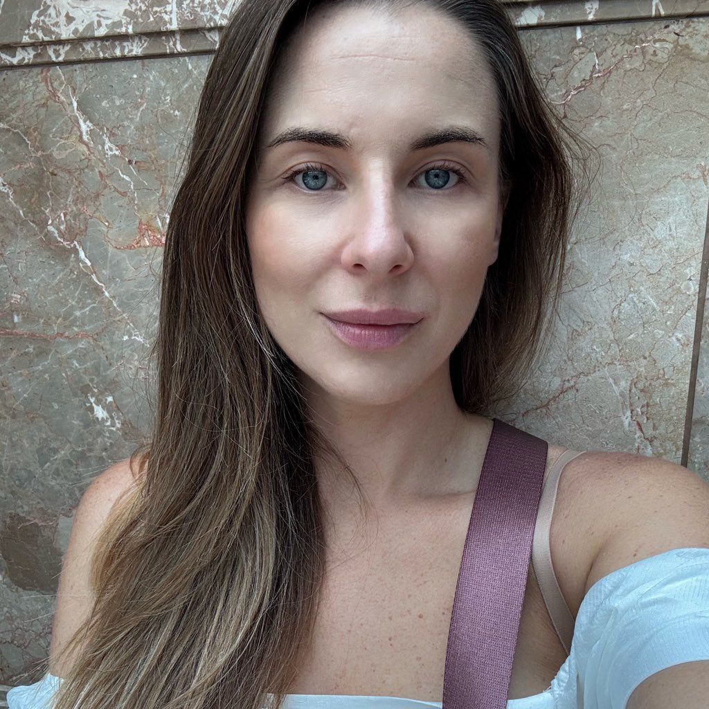 Oksana the Helper