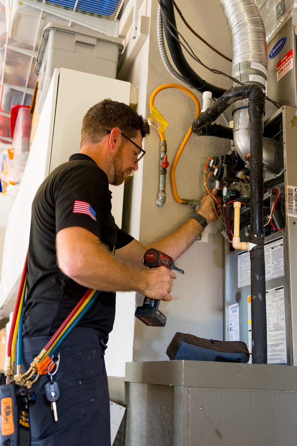 Air Mavericks technician