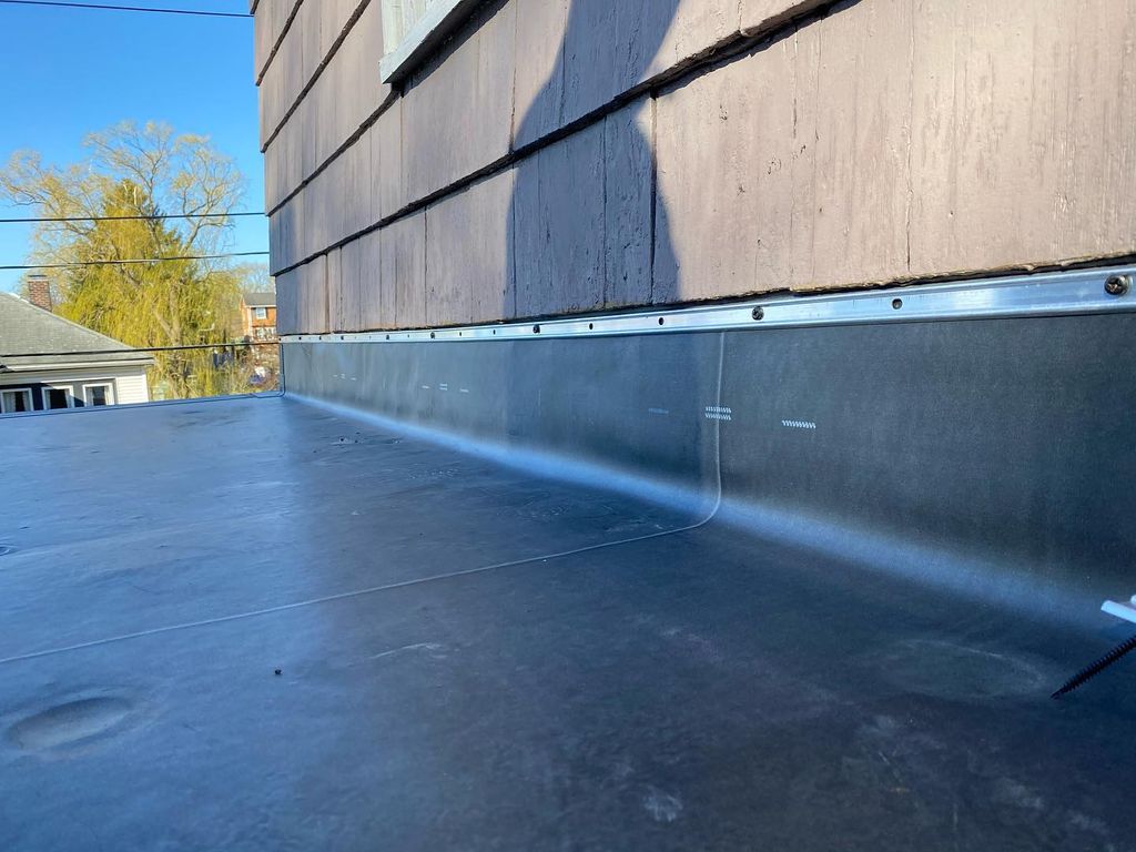 Wall Water Seal