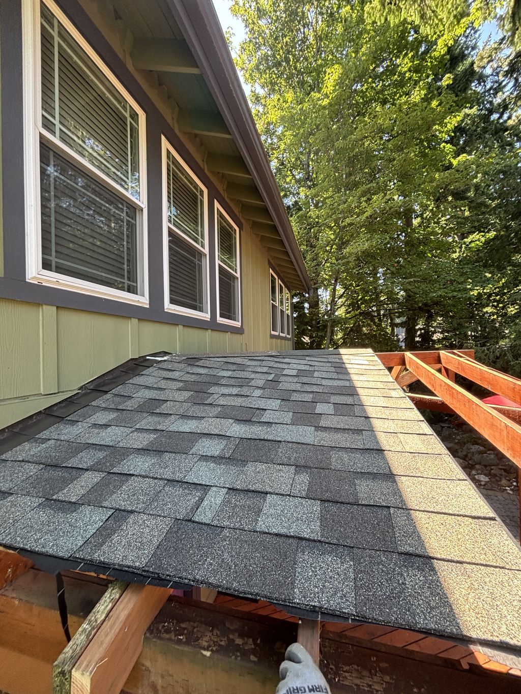 shingles roof installation