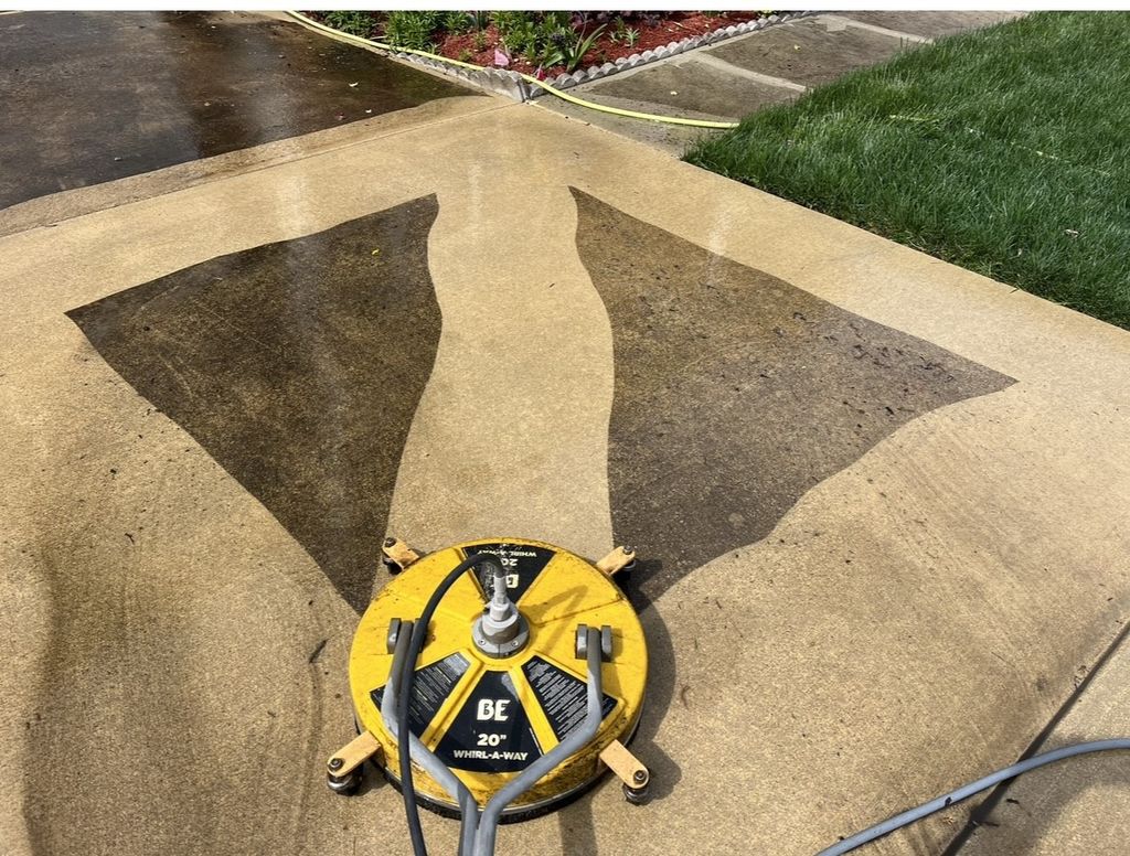 Concrete cleaning in Miramar, FL. Remove dirt & gr