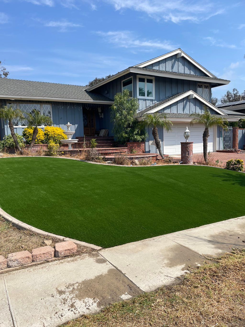 Artificial turf installation - Front yard