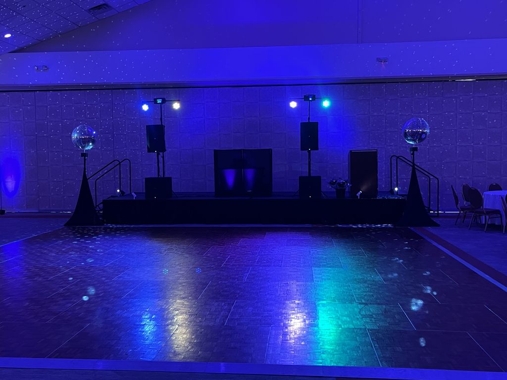 Cape Cod Mom Prom Fundraiser 
