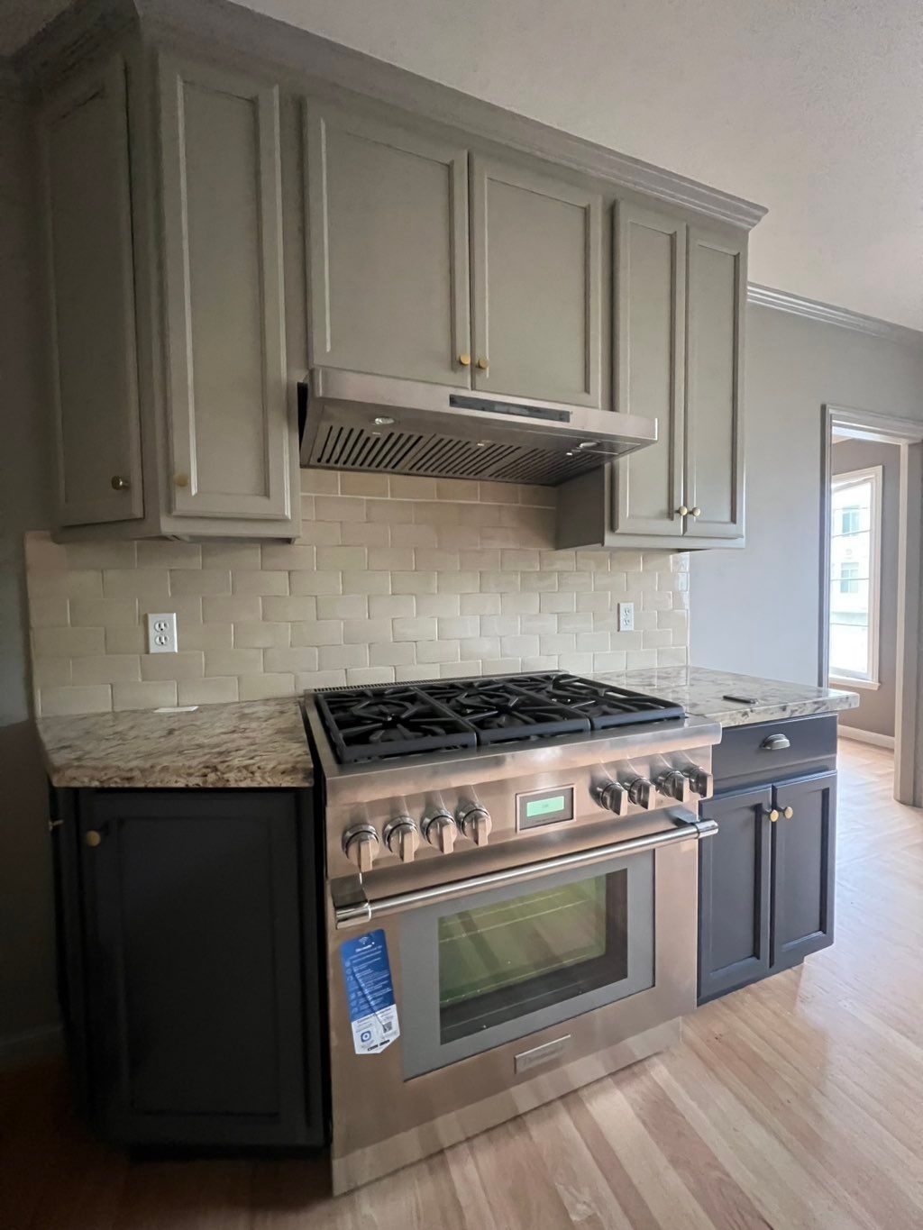 Stove and Range Hood Install 