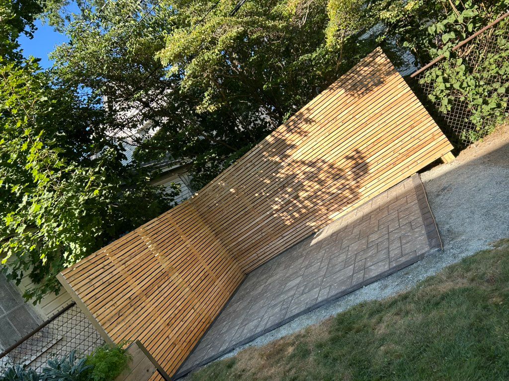 New patio and fence!!
Came out really good 