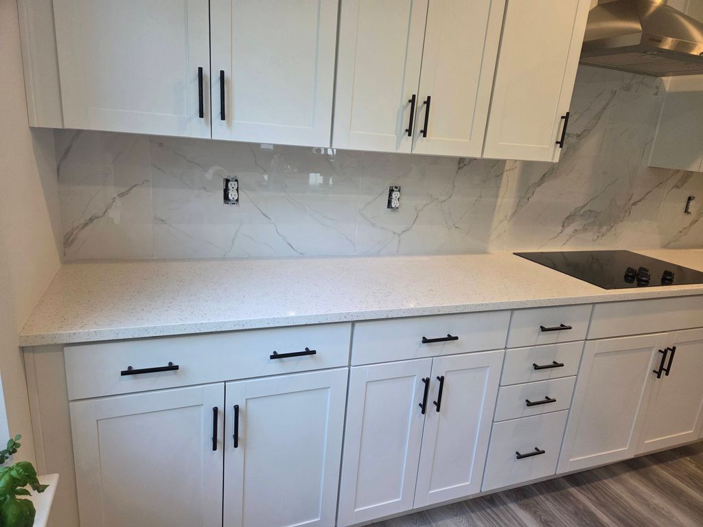 Porcelain tile 32" X 32" tile for kitchen backspla