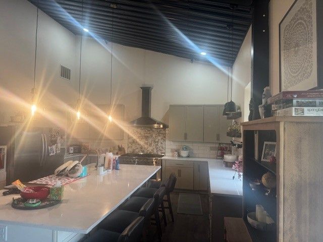 Recessed lighting, all outlets, hood vent and pend