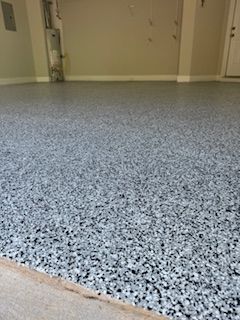 "Domino" garage Floor