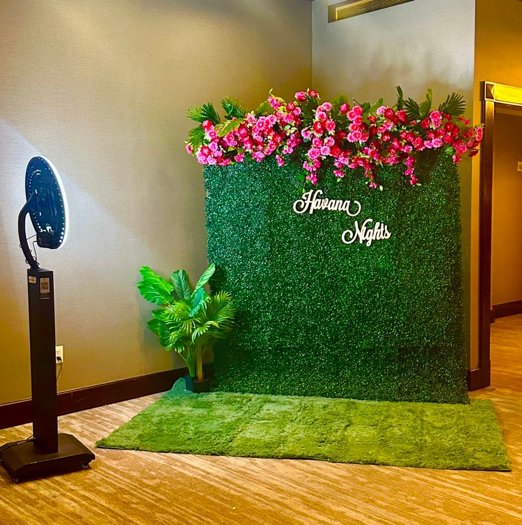 Boxwood Floral Backdrop with Photobooth $749