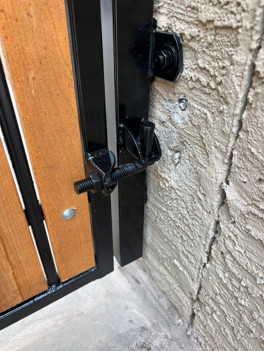 Heavy duty adjustable gate hinges