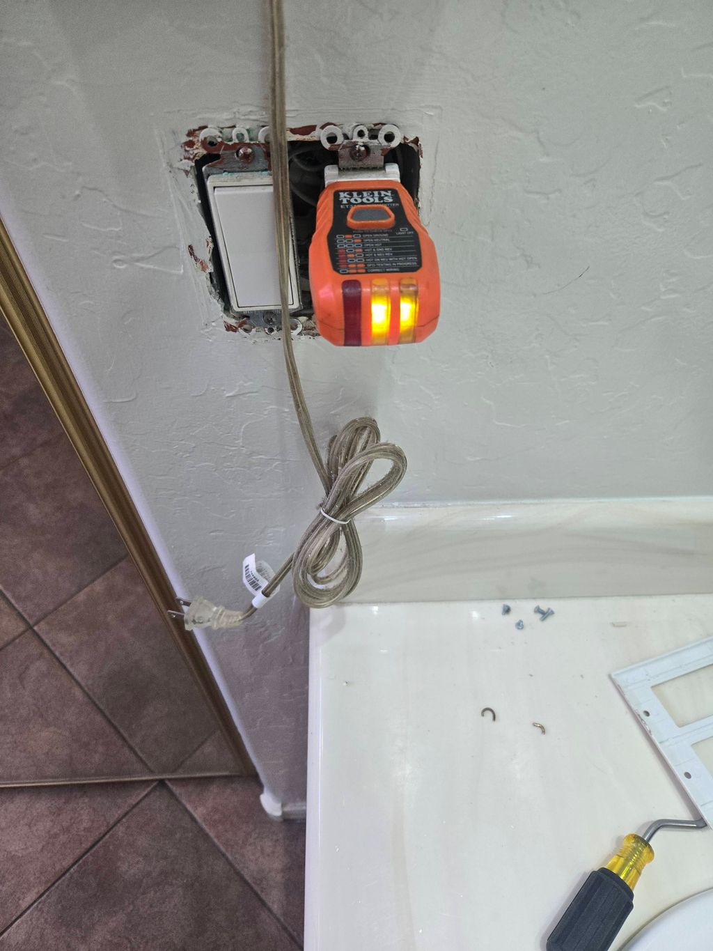 bathroom gfci has an open neutral  now it is corre