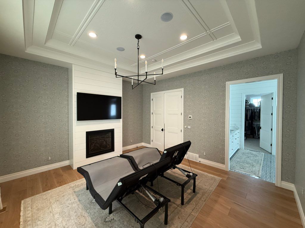 Wallpaper job done in Mapleton