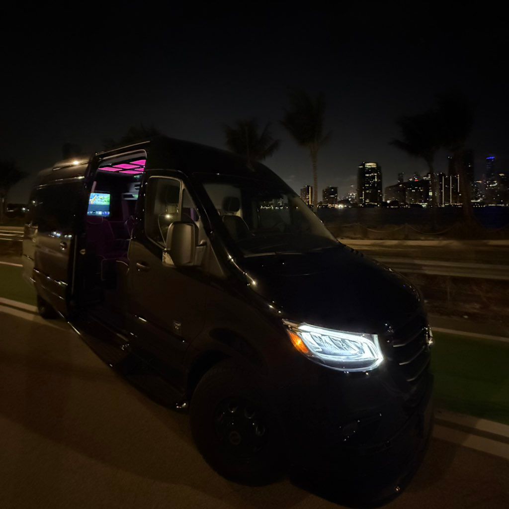 Rayrod Lux LLC