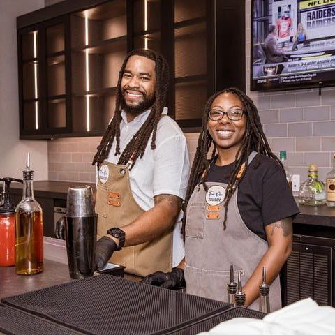 Free Pour Mobile Bar Experience