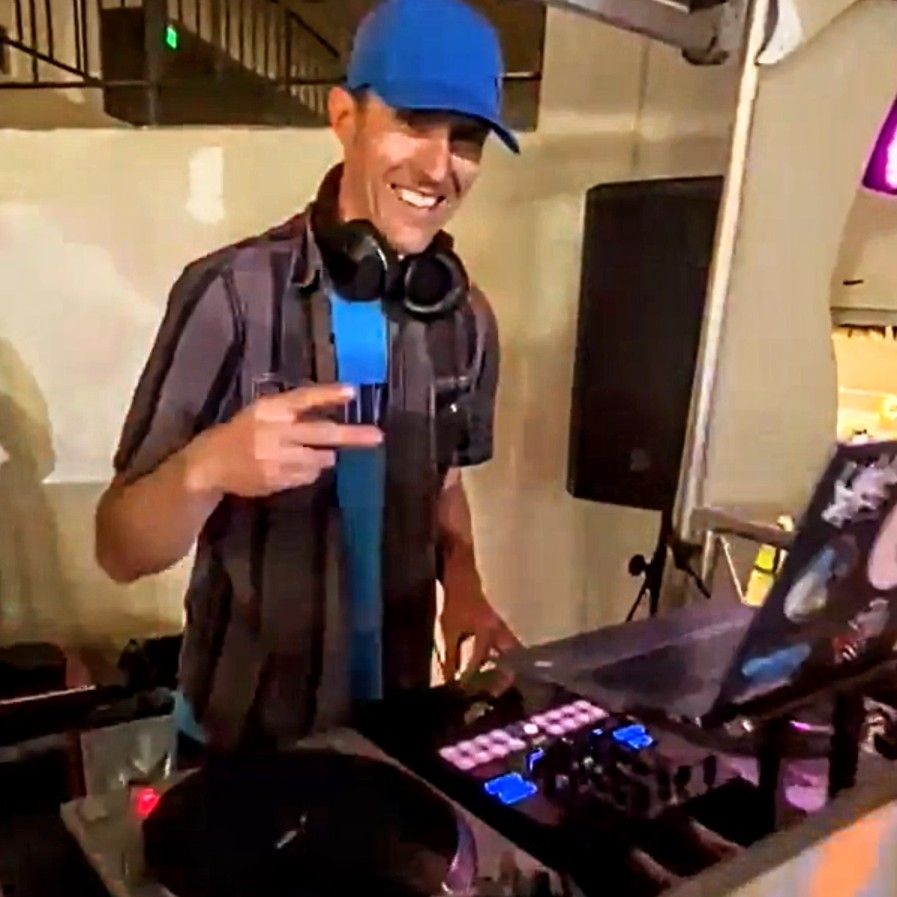 DJ AfterBurner - The Underground Turntablist.
