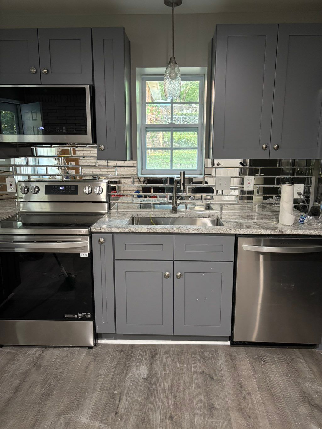 Custom backsplash installation 