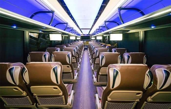 53 PASSENGER SUPER COACH (INTERIOR)