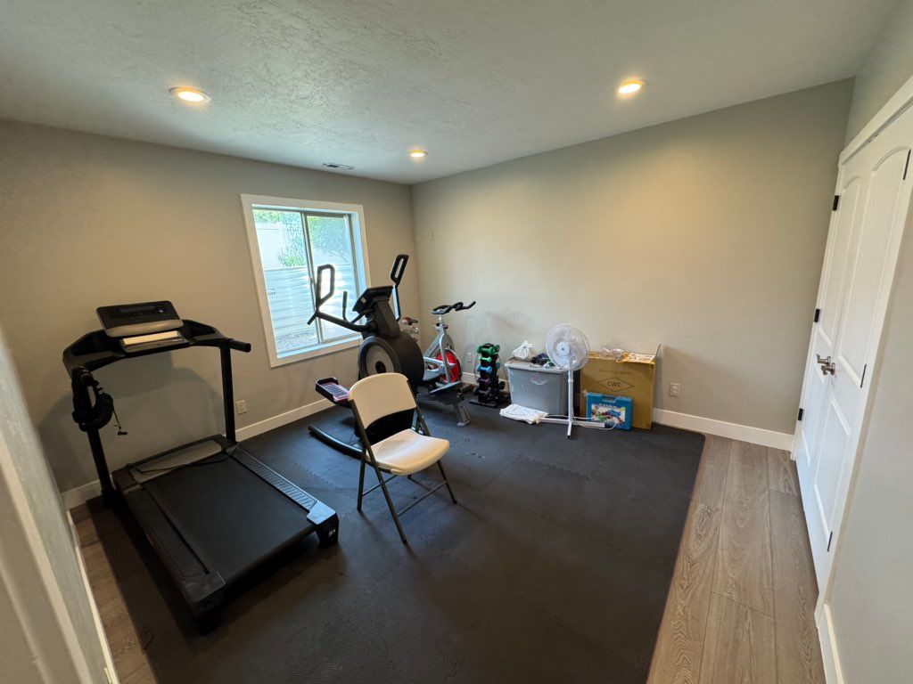 Fresh paint on walls and ceiling, new trim and doo