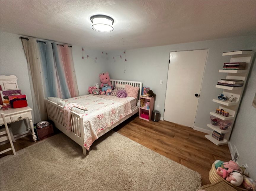 Girls bedroom paint and flooring. New door hardwar