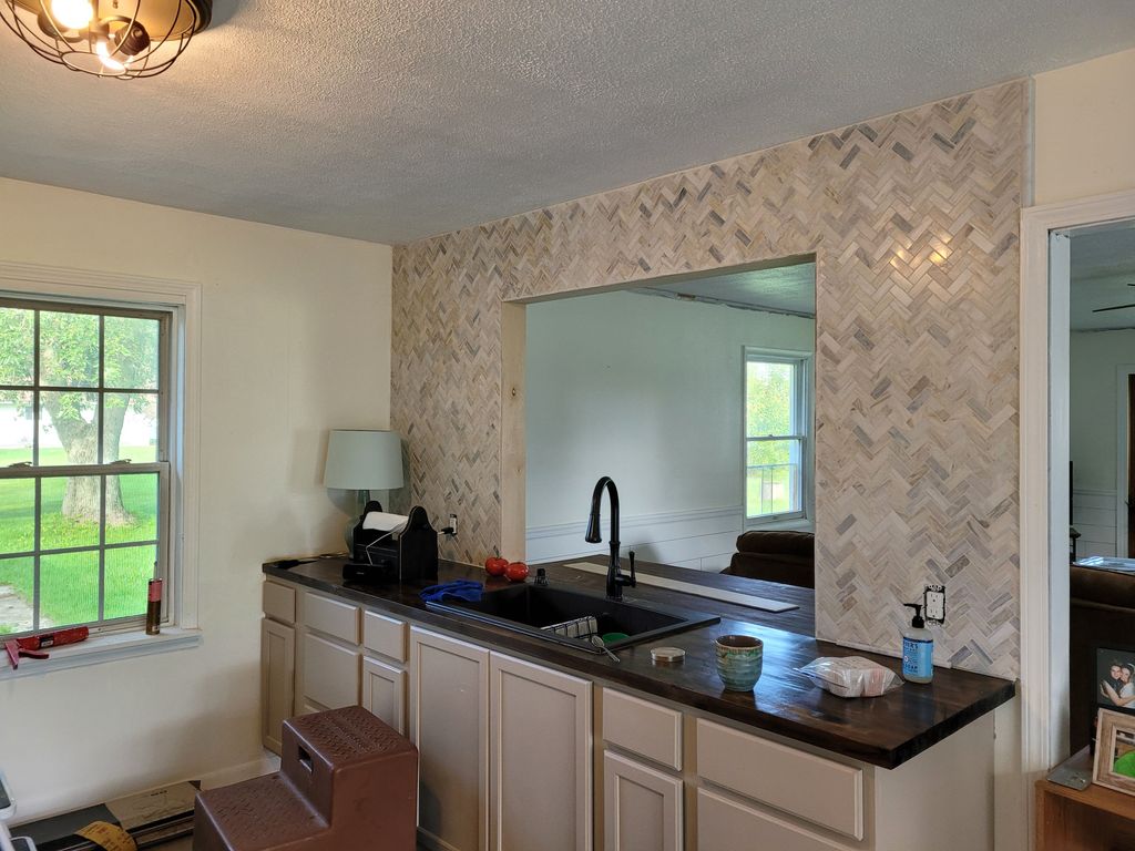 Countertops, backsplash, sinks 