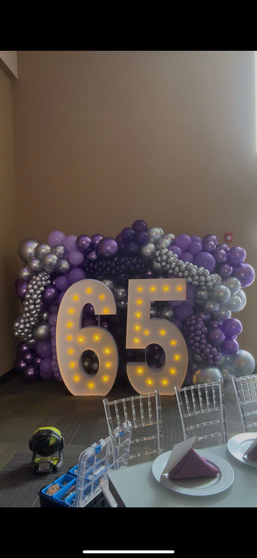 7ft balloon wall with 5ft marquee numbers