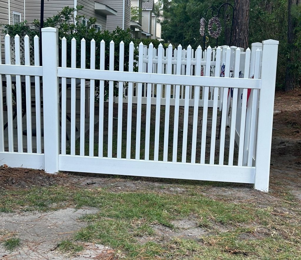 Vinyl Spear Top Picket
