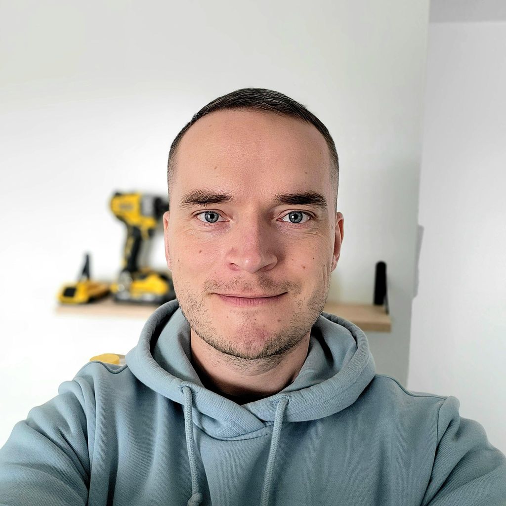 Dennis Pro.