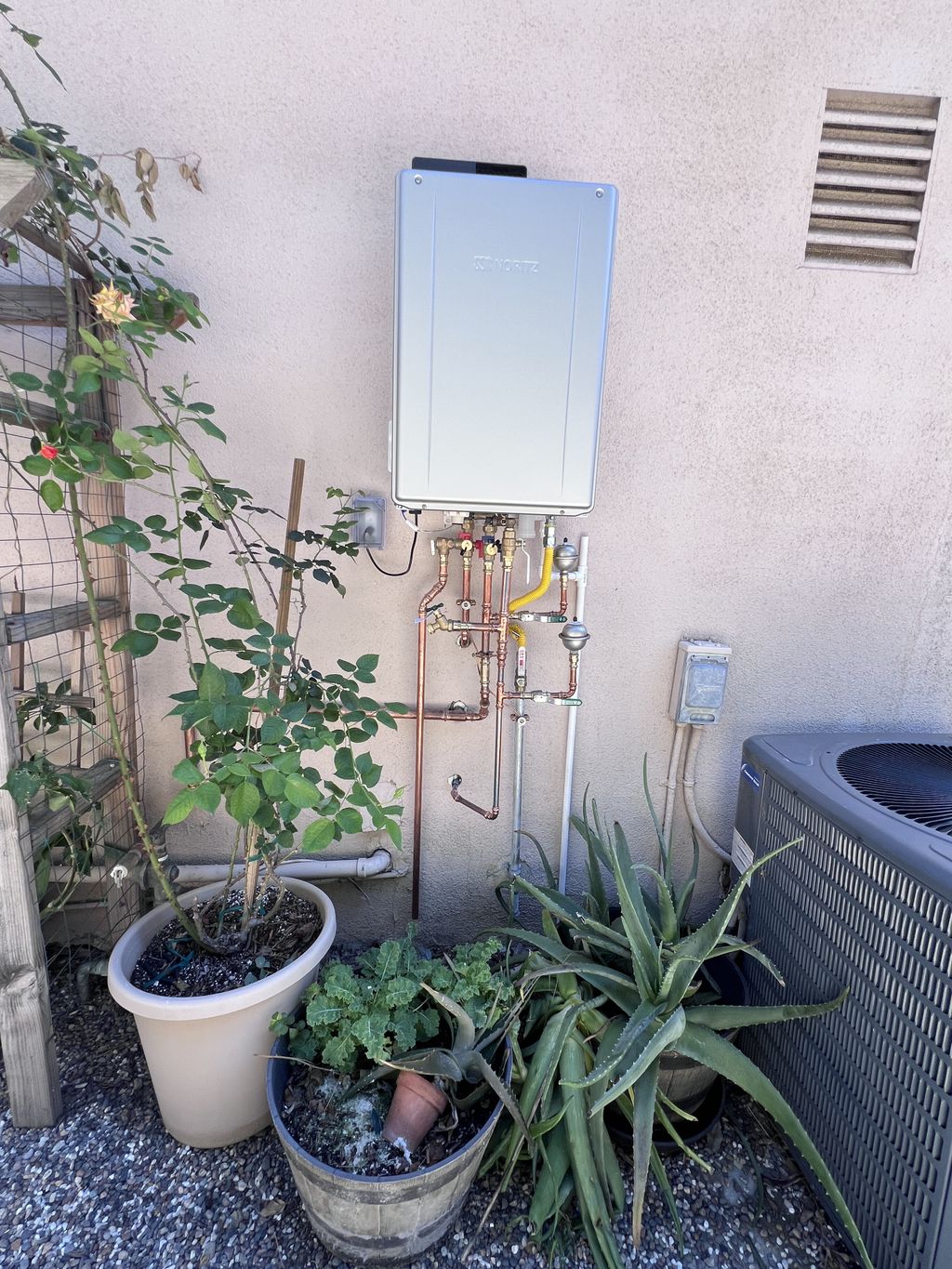 Noritz Tankless Water Heater with built in recircu