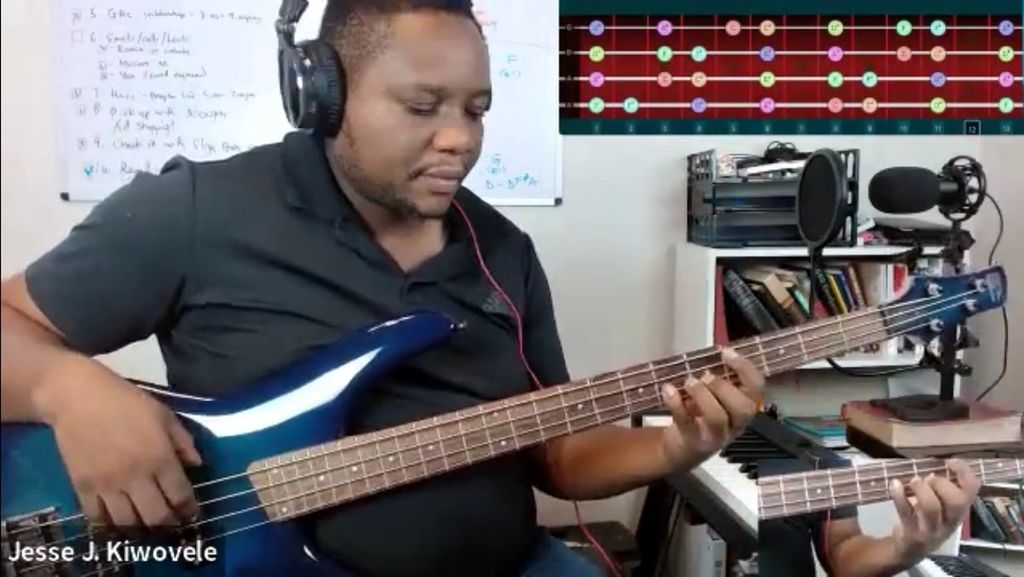 Teaching Bass on zoom