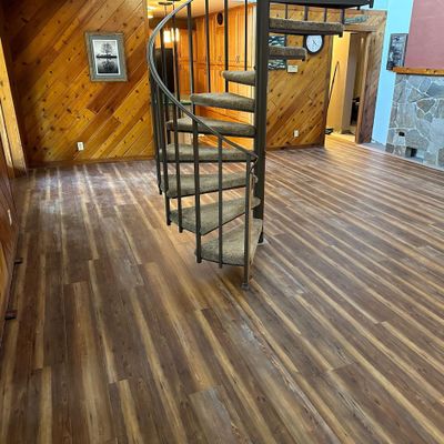 Avatar for DE Custom Floors, Inc.