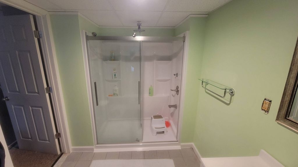 Stand up shower installation: After