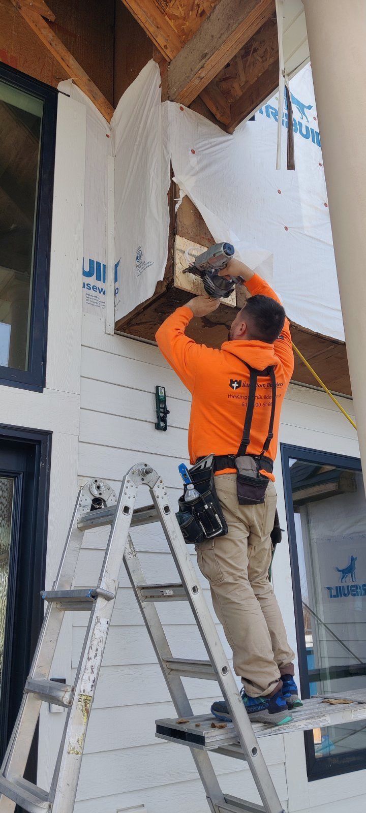 Repairing rotten plywood before siding installatio