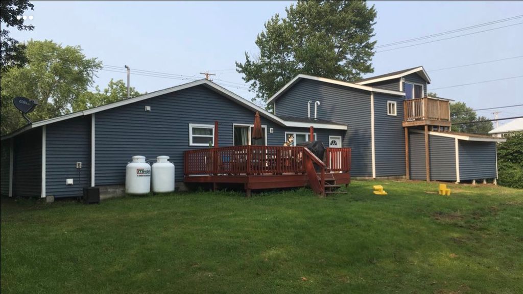 Fresh siding, fresh look ✅ This home is ready to t