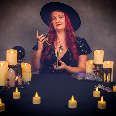 Avatar for Tarot + Astrology Parties by Amy The Kitchen Witch