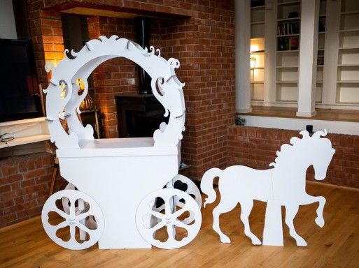 Horse and carriage