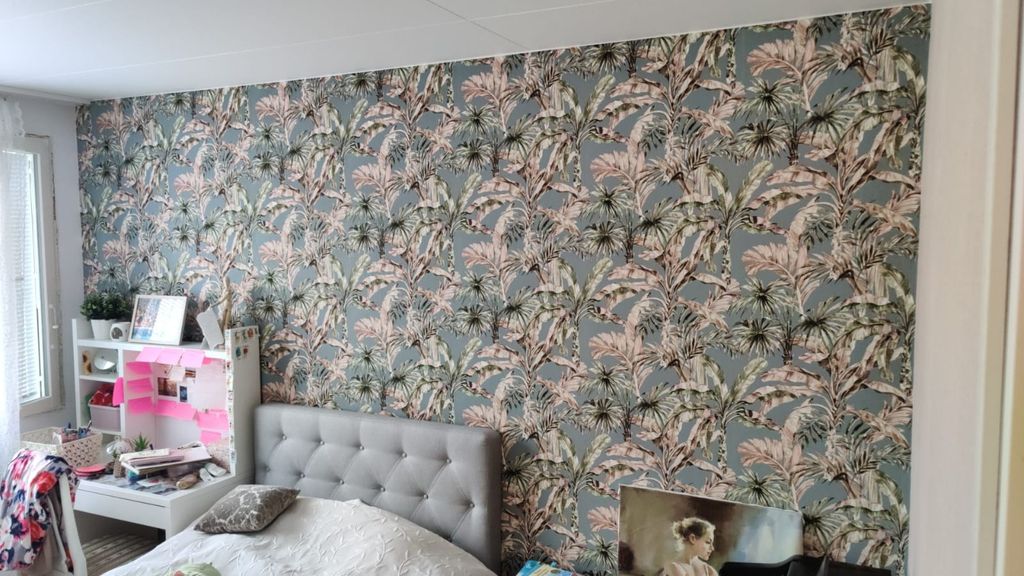 Amazing wallpaper finish. Done by a friend in Finl