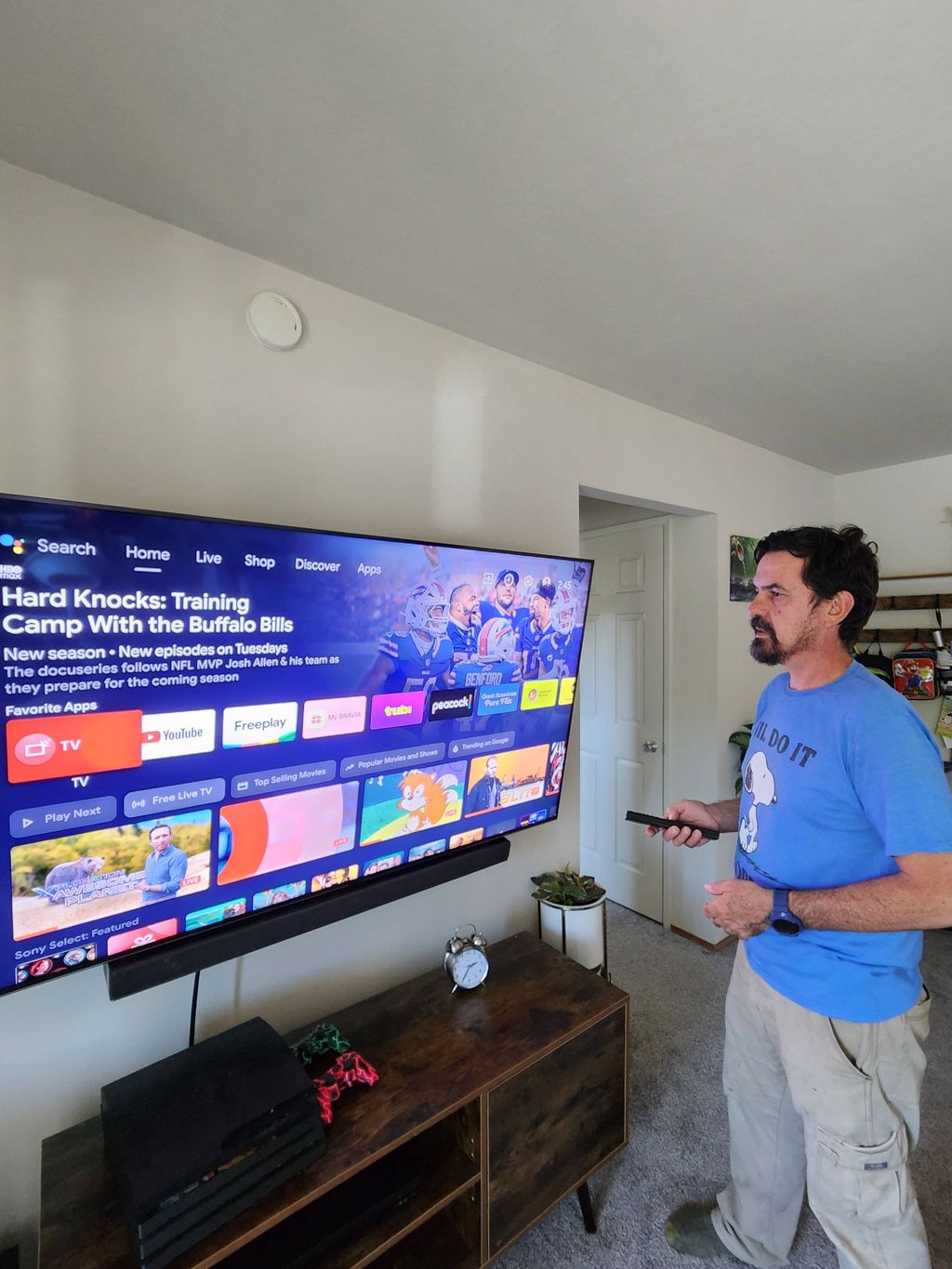 We install tv mounts, connect cables, and configur