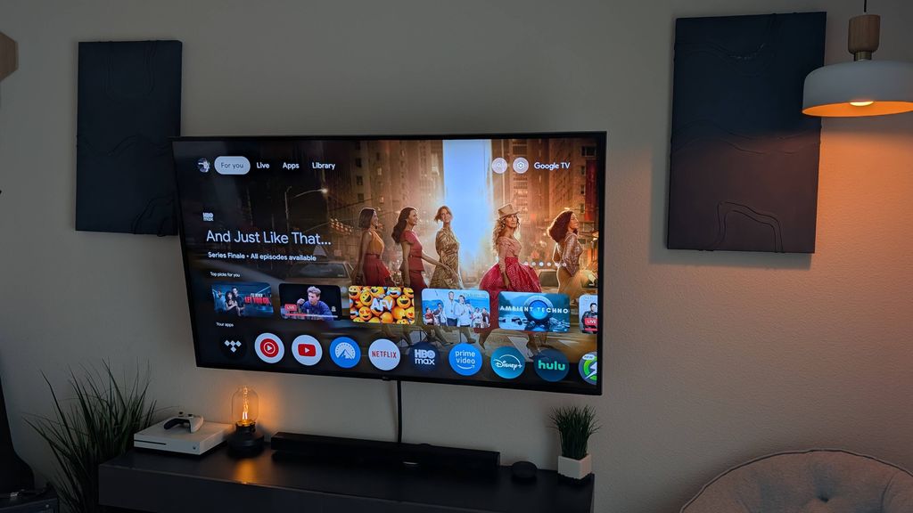 75" Tv Full motion mount