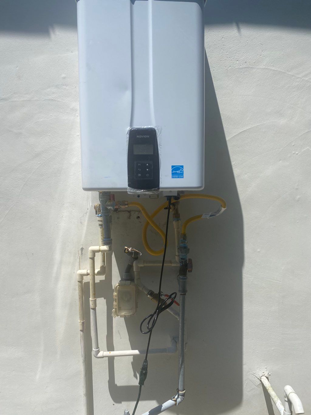 Navien tankless gas 600$