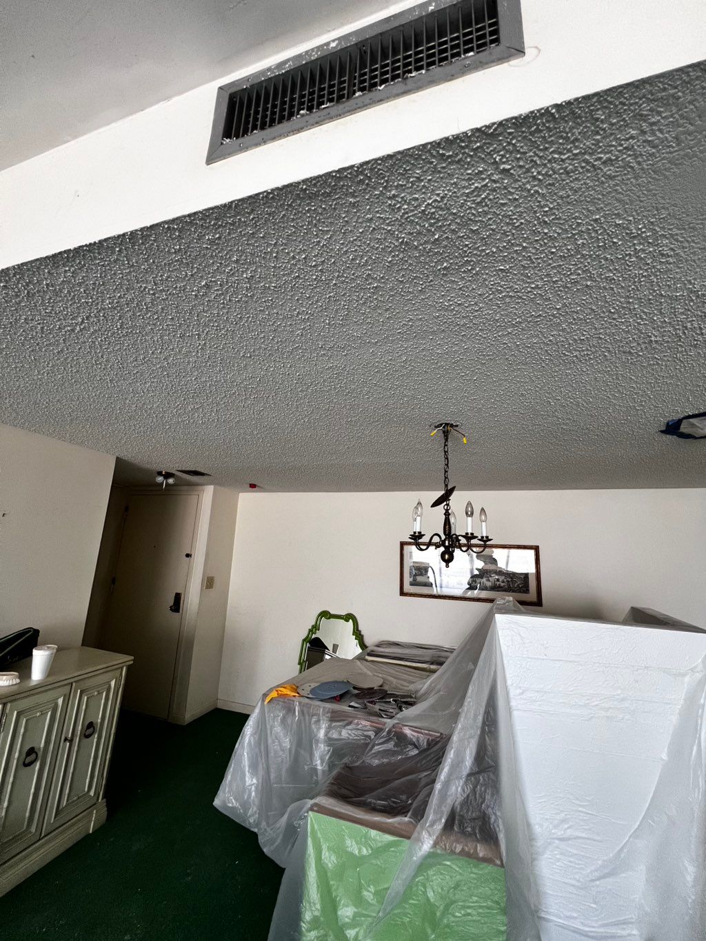 Popcorn ceiling removal
