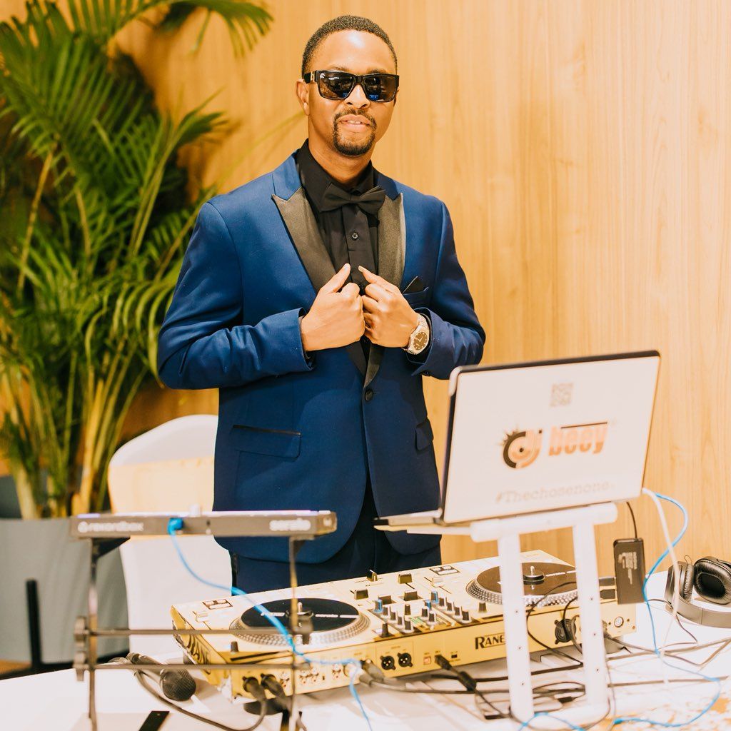 Deejay Beey